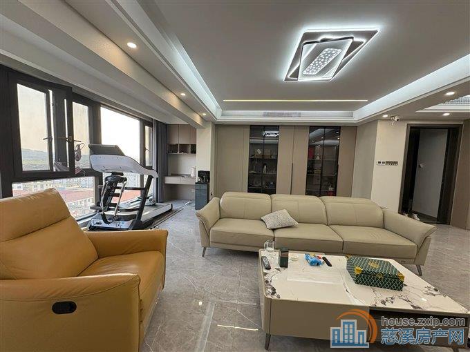 香溢美墅95平75万送产权车位