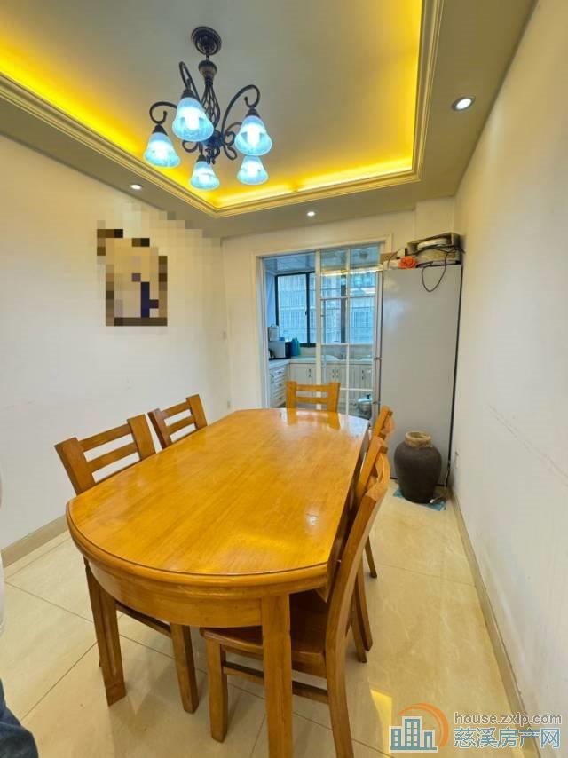 百合家园中楼层89平现代时尚风装修