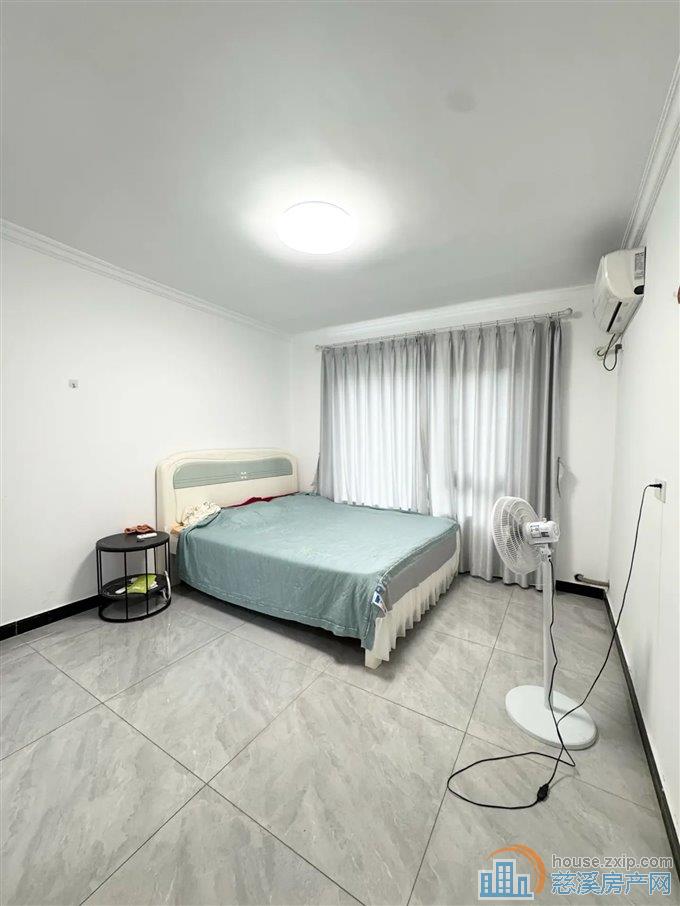 银杏小镇127平142万黄金楼层东边套