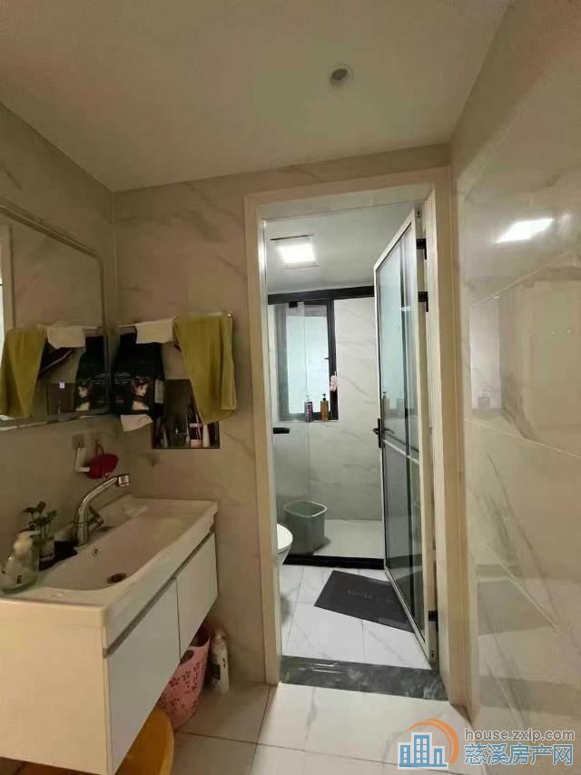 誉林府96平3室两厅精装208万