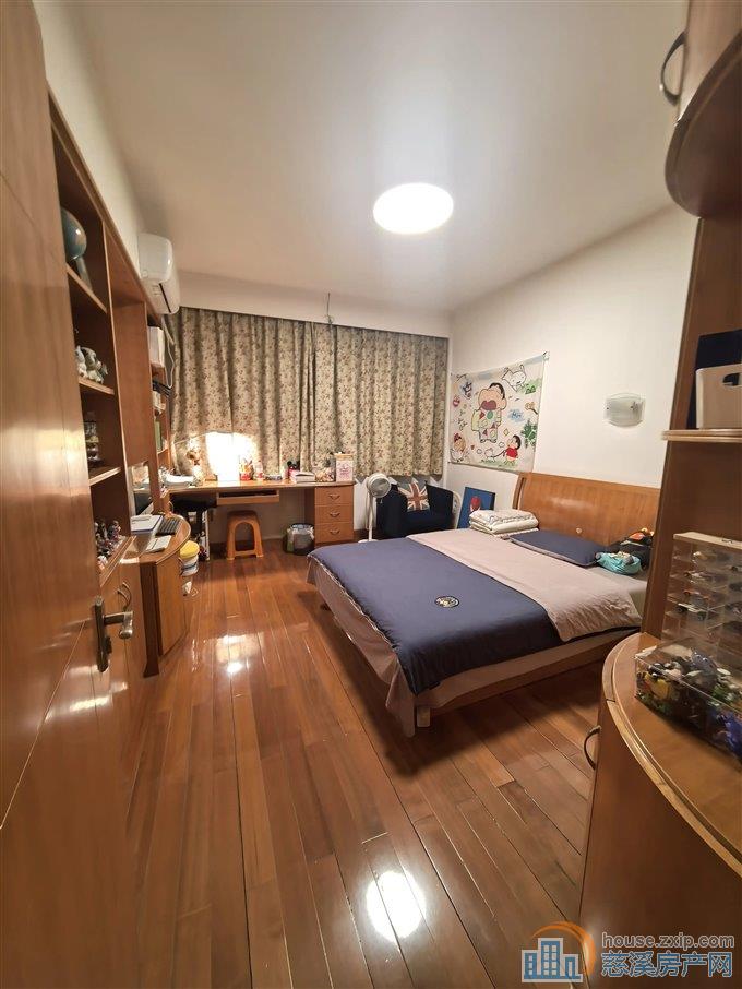 大通花园一期 精装 朝南车库 好楼层