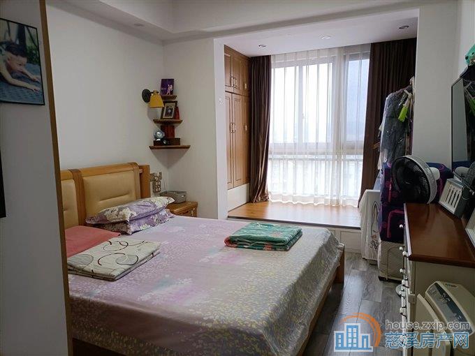 峙山庄园 精装87平73.8万