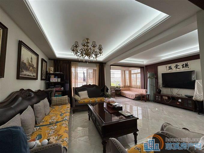 送车库送阁楼孙塘新村151平142万