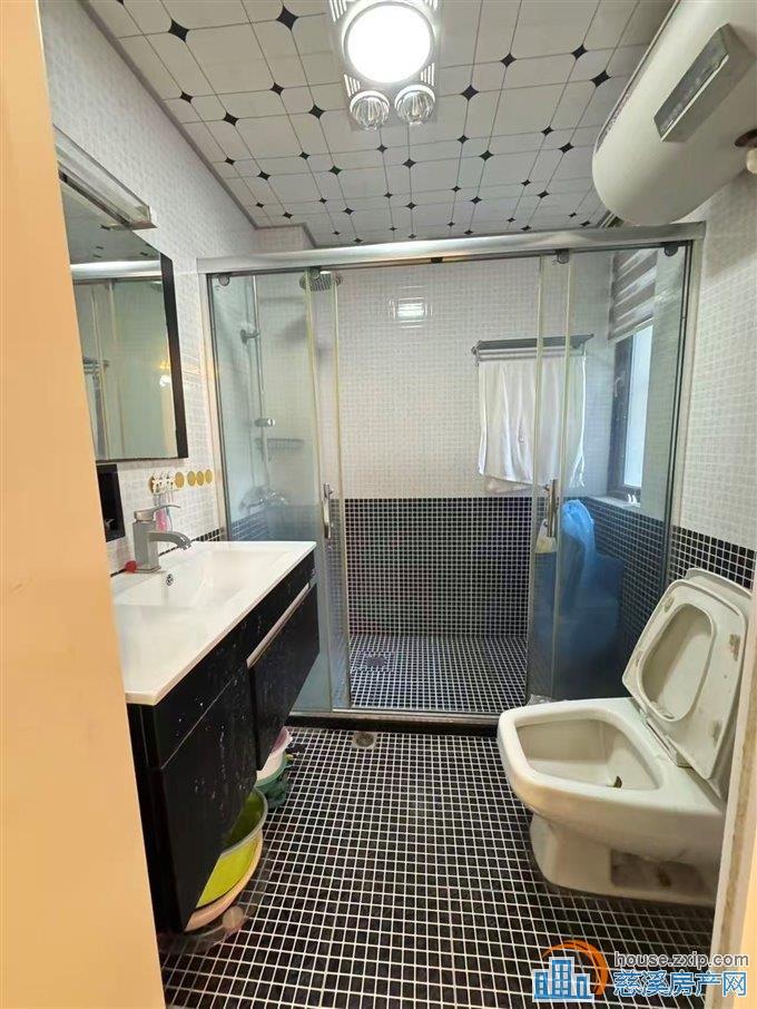 百合家苑89平+架空层精装送家电直接钥匙