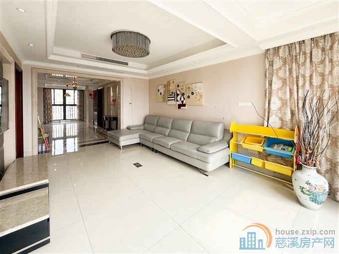 鸣北小区黄金楼层3室2厅2卫1阳送车位