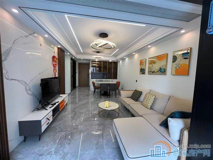 中海湖心半岛101平精装修180w黄金层