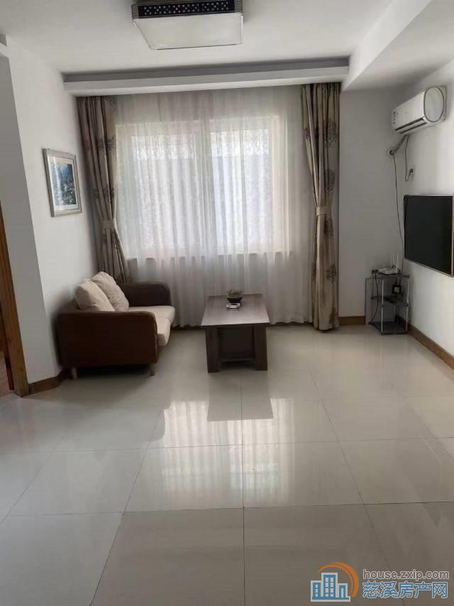 东兴苑2期3楼75平2室精装110万车位