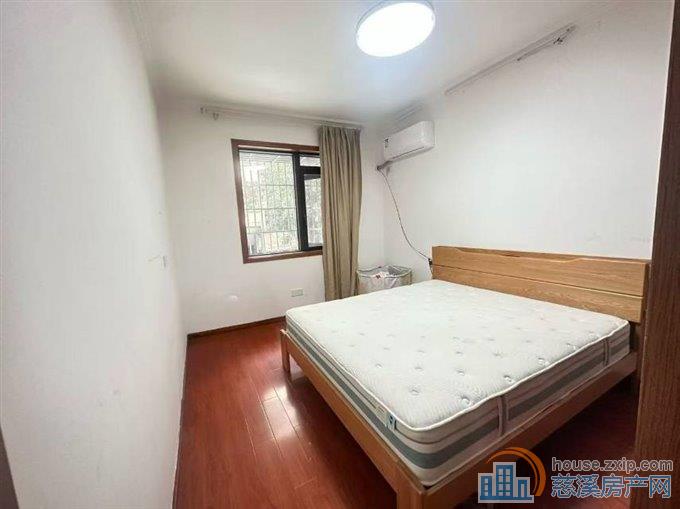 楼家新村一楼65平精装三室架69万