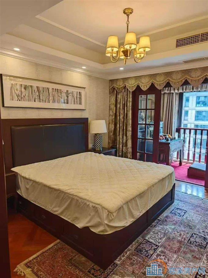 绿城玫瑰园165平+车位精装急卖308万