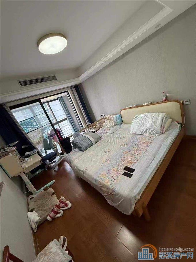 宁都华庭大平层195平精装修四室