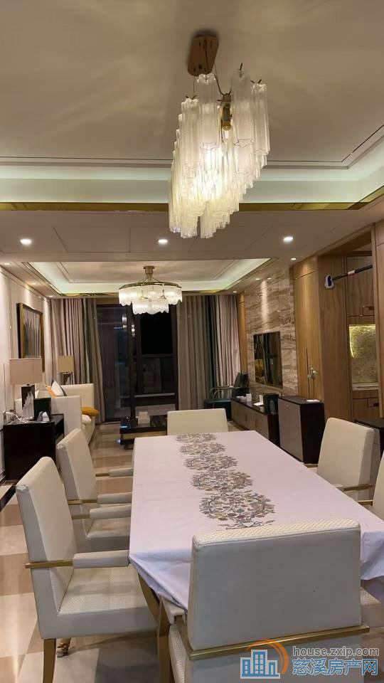 保利俯院江南电梯洋房127平豪装229万