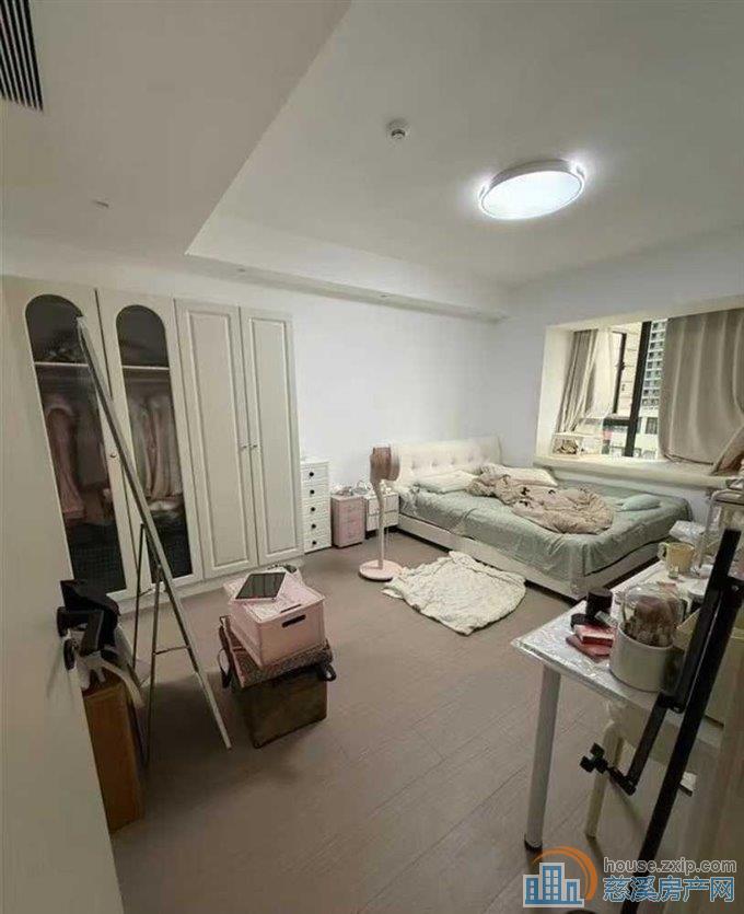 紫阙台119平精装修195万直接房源