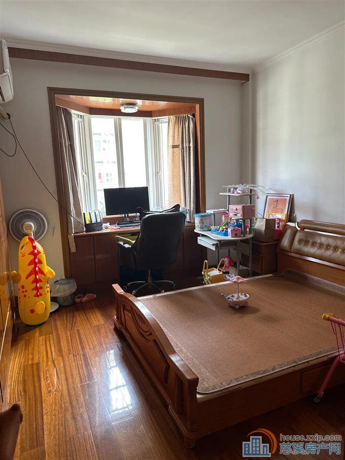 诚心出售彩虹家园150平178万