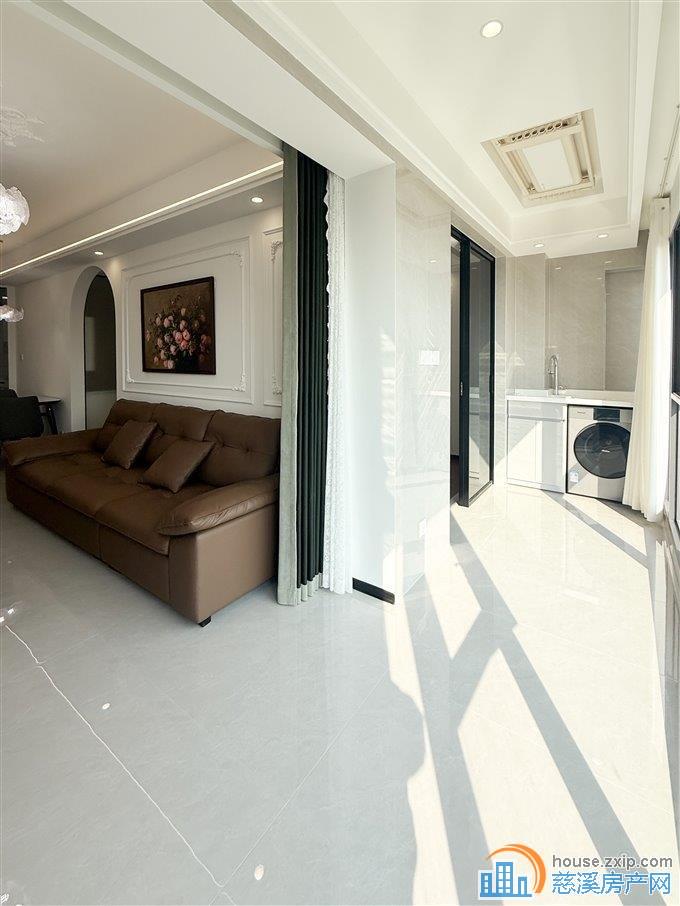 天安浔筑法式装修未入住过业主急售