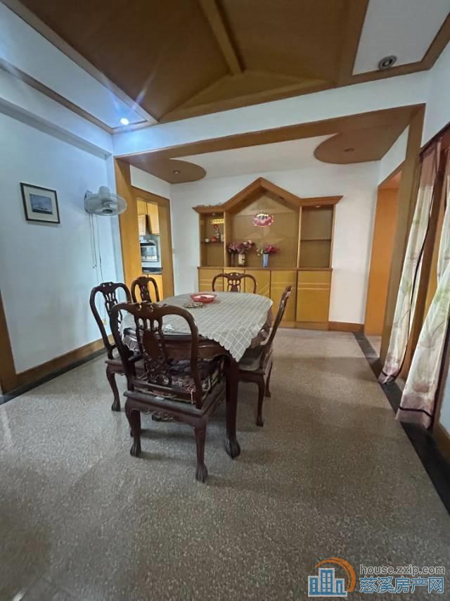 园丁新村 老精装116平方70.8万