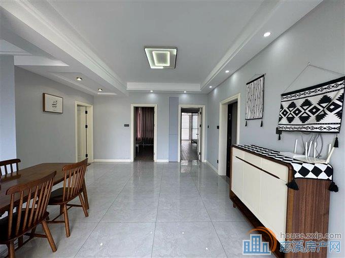 鸣北小区3室2厅1卫