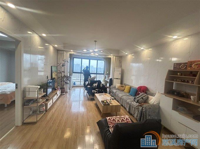 中梁泊景庭洋房131.08平129万简装