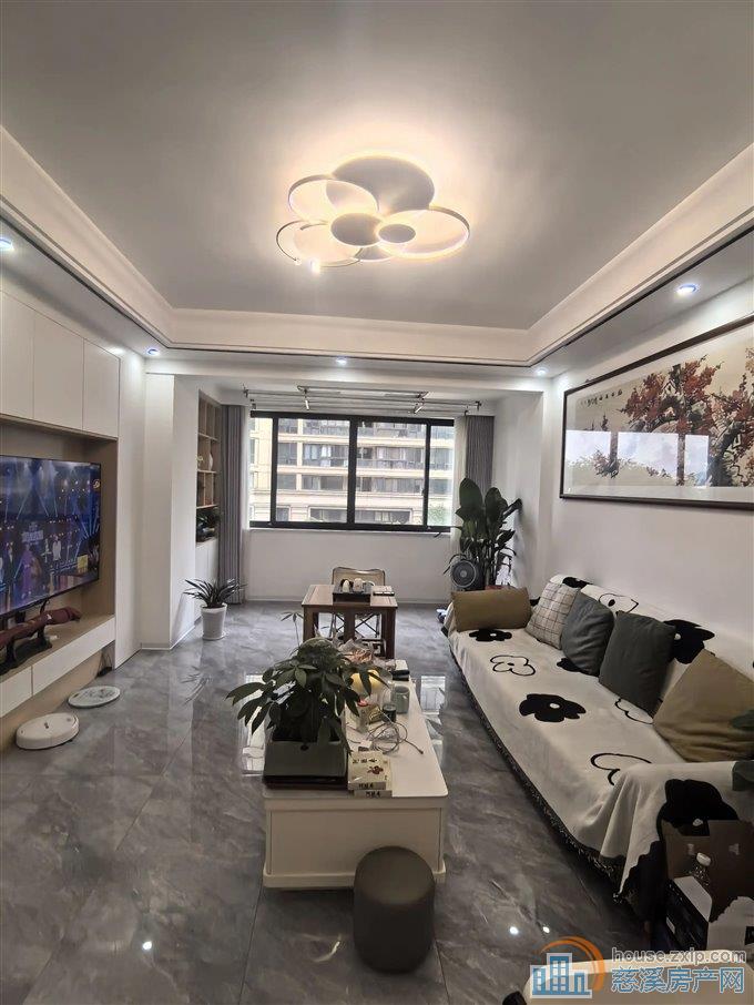 相士地南苑99平126万送车位精装修