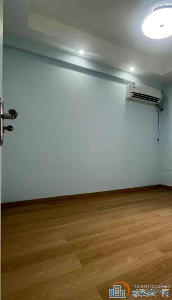 孙塘新村77平1楼3室精装可读书架空层