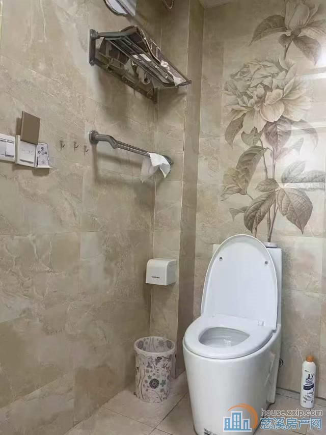 孙塘新村77平1楼3室精装可读书架空层