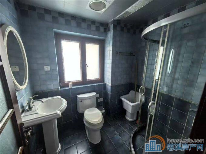 和润公寓边套好楼层127平精装送车库