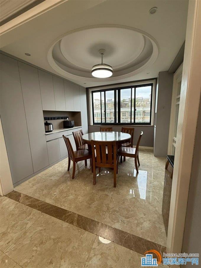 银桂苑142平9层洋房 精装送车位208