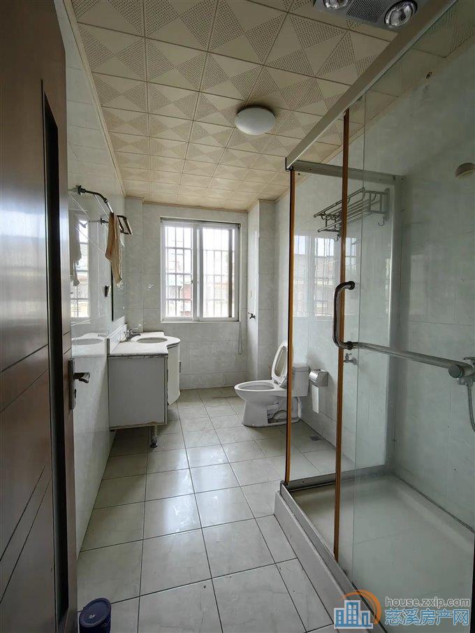 诚心出售中兴小区154平138万