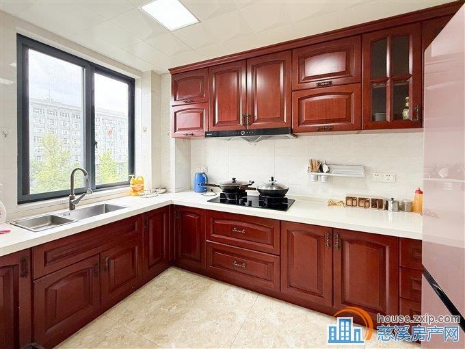 银桂苑142平9层电梯洋房 精装送车位