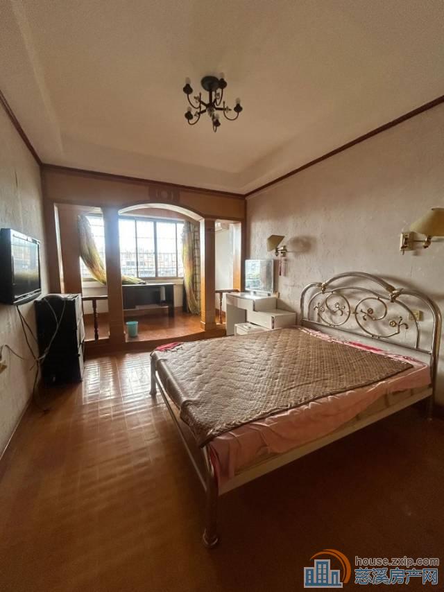 园丁新村 老精装116平方70.8万