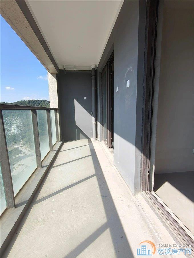 亏本急卖江岸臻园124平145万中上楼层