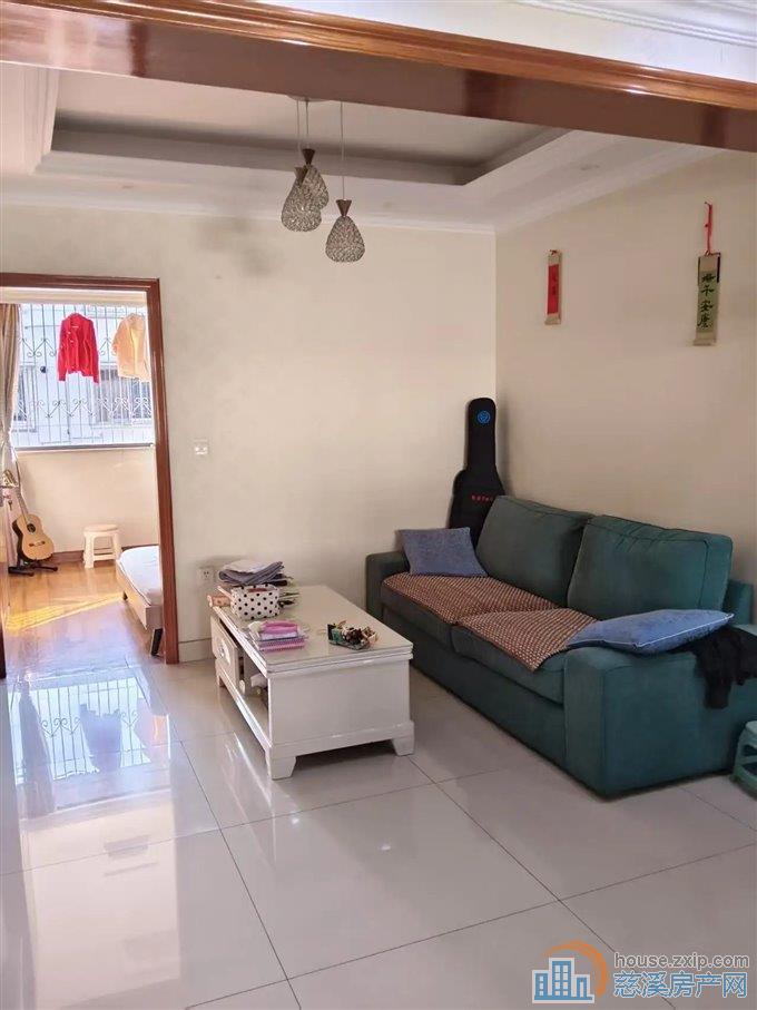 印染厂宿舍74平83万精装修