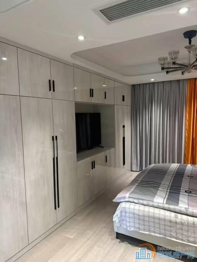 复地御溪雅苑2期140平方三房178万