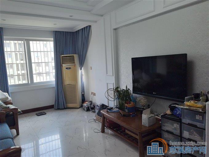 名都公寓 精装137平方+阁楼 露台车库