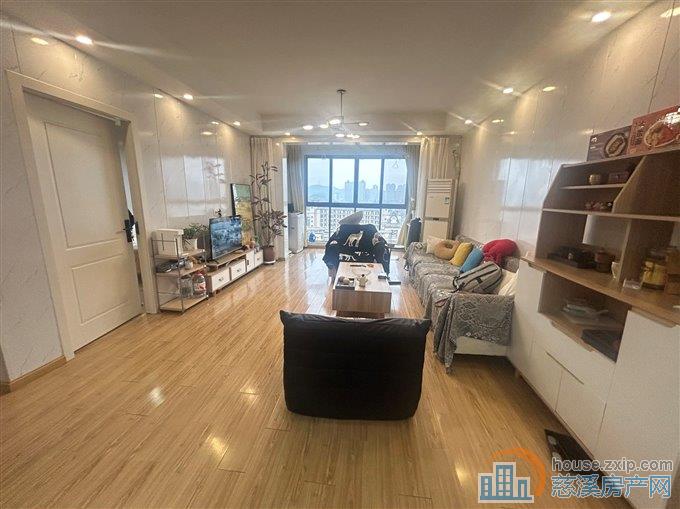 中梁泊景庭洋房131.08平129万简装