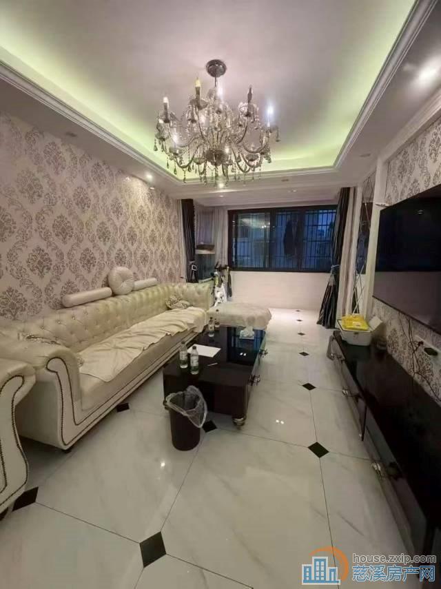 景芳苑4楼77.05平精装58.8万