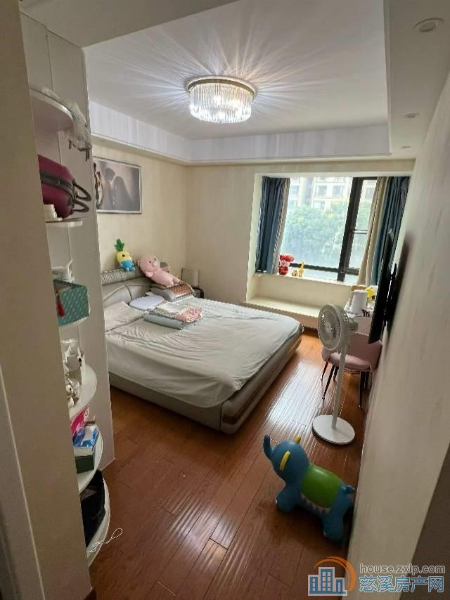 捡漏祥生祥园4楼142平简装159万