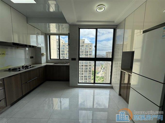 鸣北小区3室2厅1卫