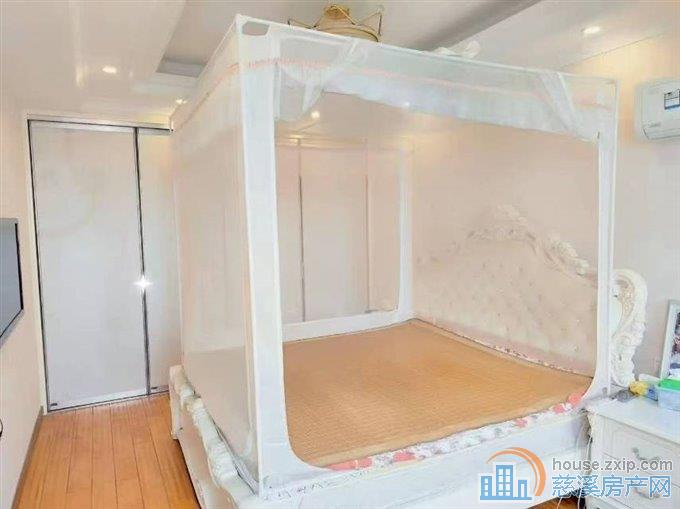 城市星光苑电梯房156平精装158.8万