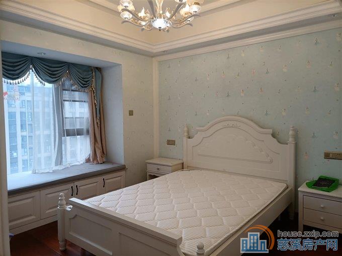 金仕华庭 精装124平方199万无在读