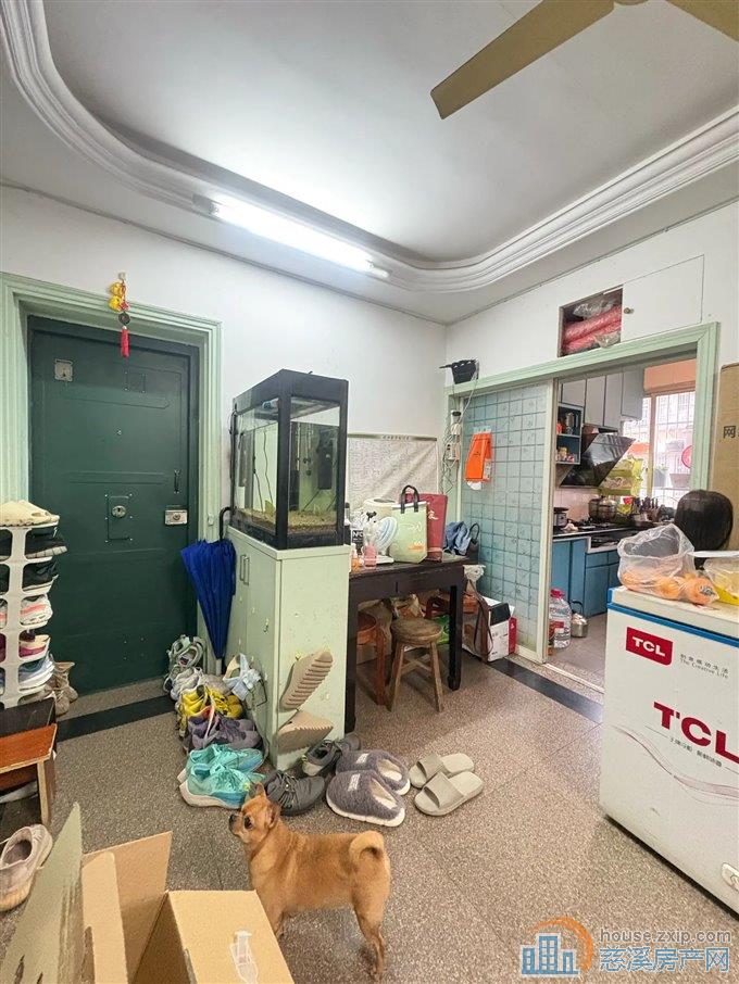 金山书包房,精装两室,南北通透可拎包入住