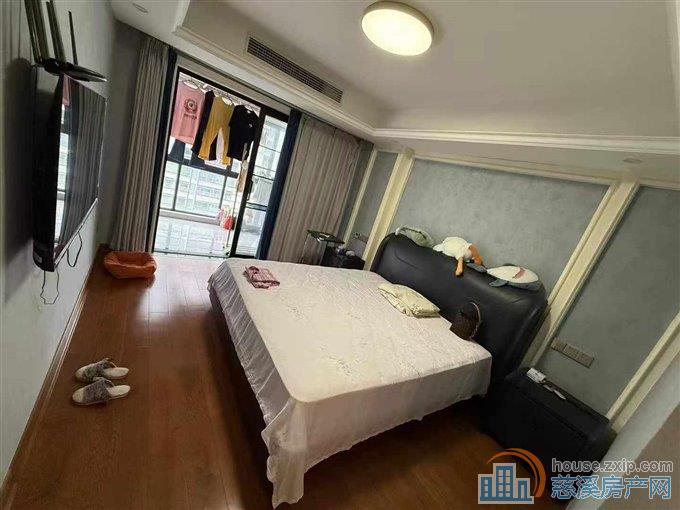 宁都华庭大平层195平精装修四室