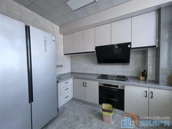 元亨雅园143平满五唯一精装