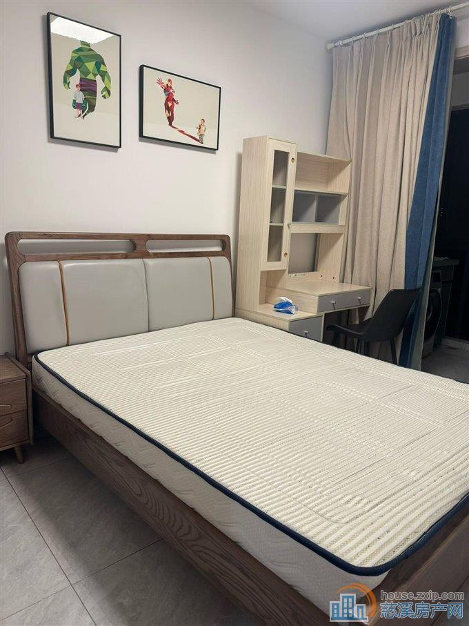 出租人和家园2室1800包物业