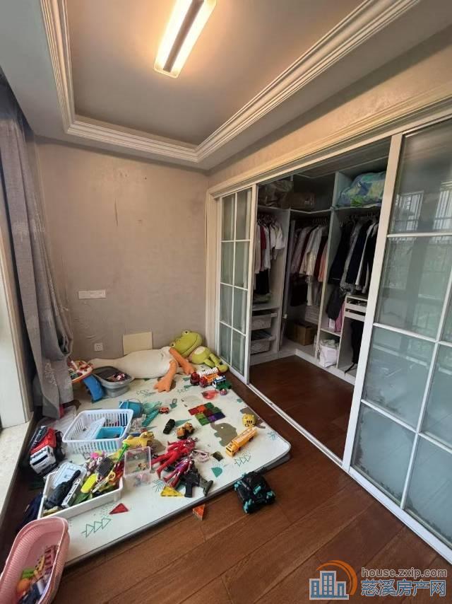 枫华富地楼梯洋房128平好楼层122万