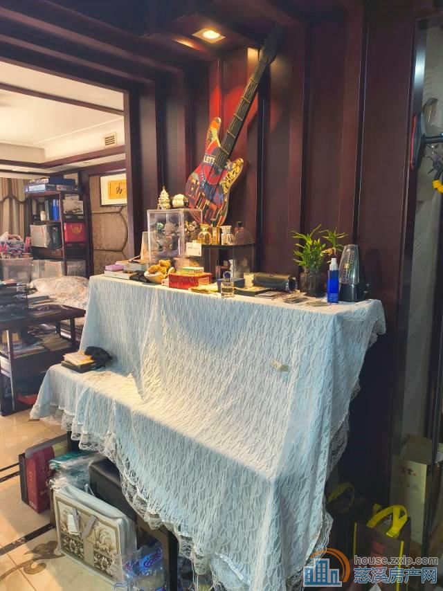 特价东方明珠楼层好167平精装中央空调