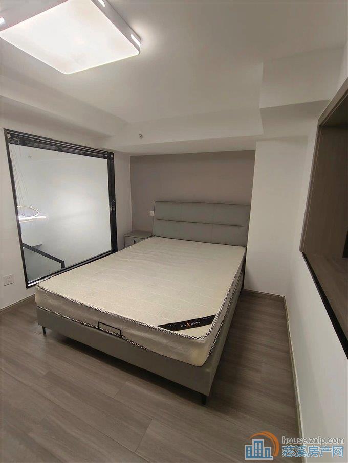 广宇大厦   精装  拎包入住