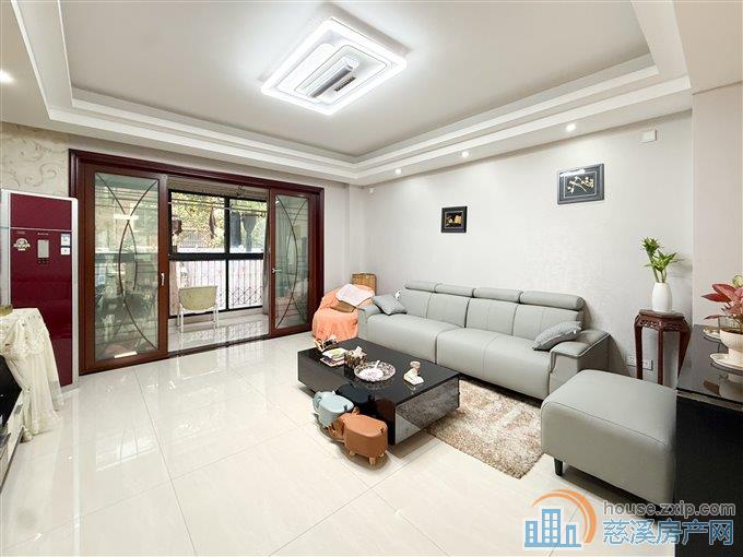 枫华富地花园南区134平155万带车位杂