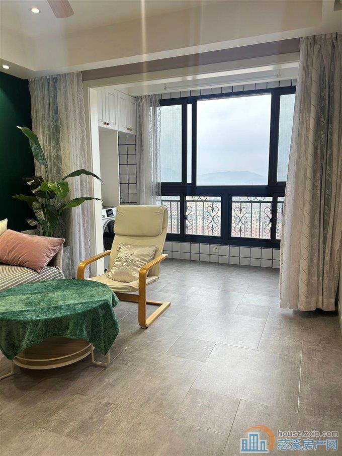 阳光城一期3室1卫精装修有车位