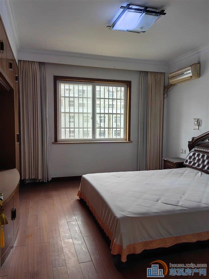 诚心出售中兴小区154平138万