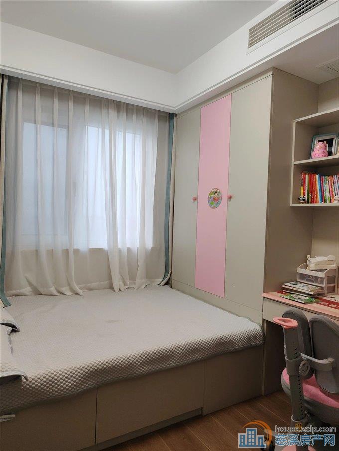 俯院江南北区126平165万精装好房